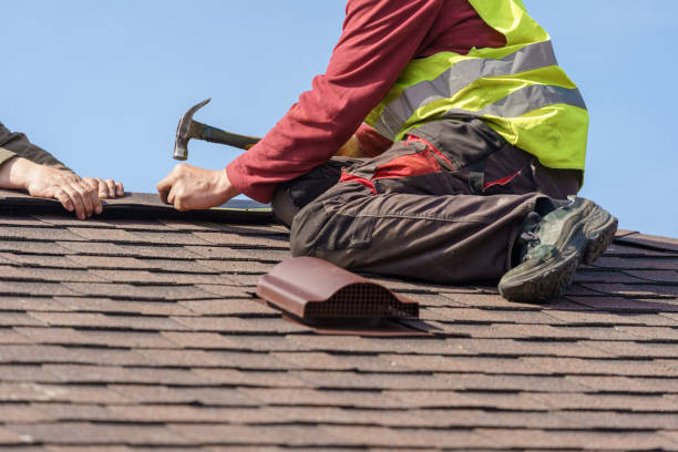 Best Shingle Roofing Installation  in Decorah, IA